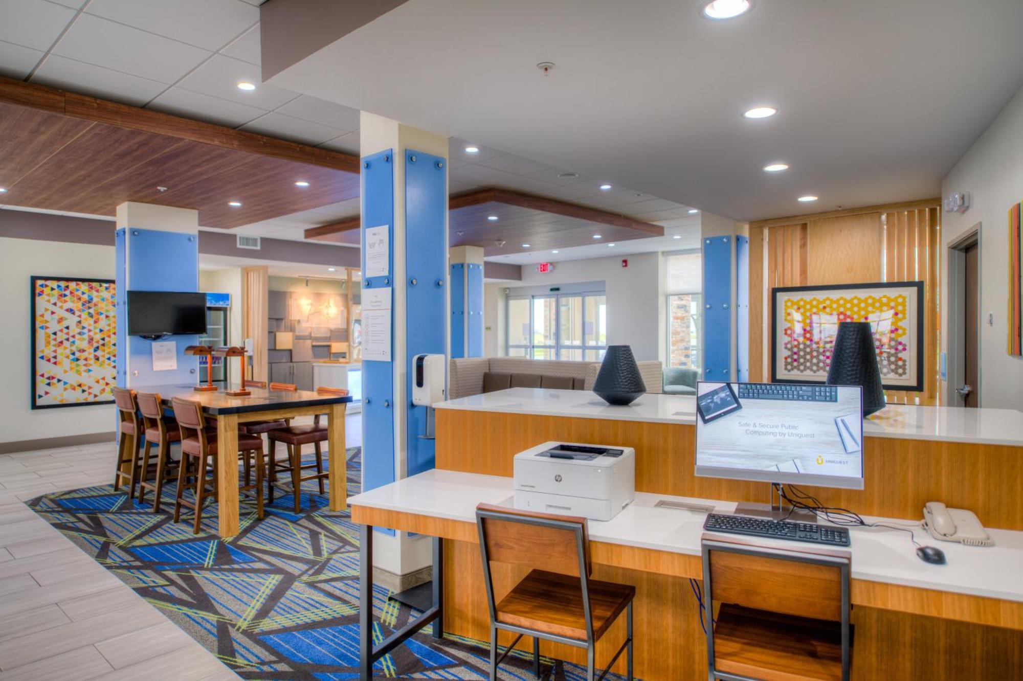 Holiday Inn Express & Suites - Remington By Ihg Dış mekan fotoğraf