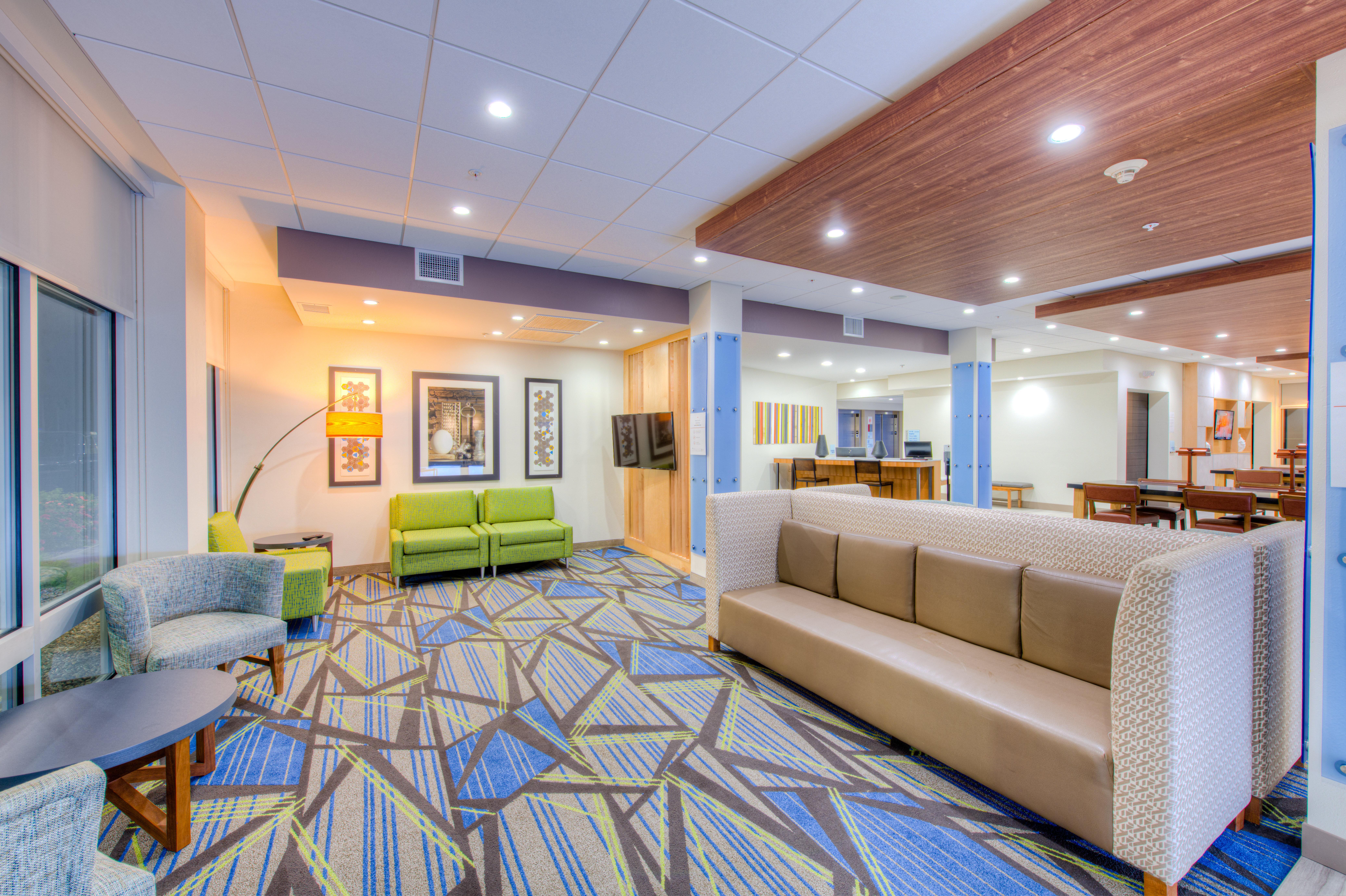 Holiday Inn Express & Suites - Remington By Ihg Dış mekan fotoğraf